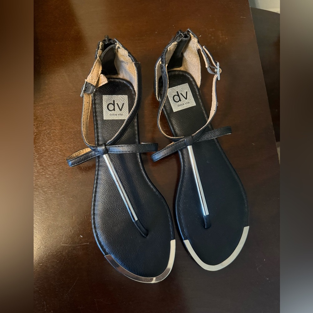 DV by Dolce Vita Black and Silver Sandals - Size 8.5